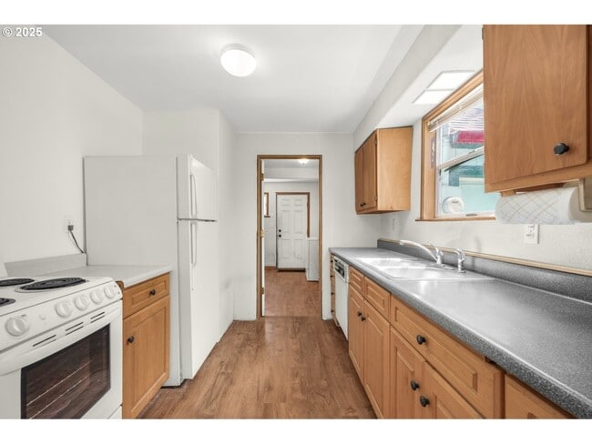 Photo - Warner Street Northeast