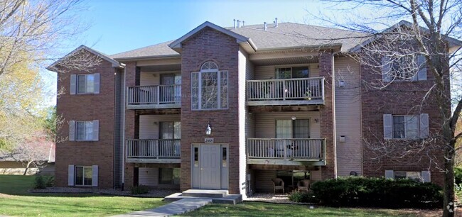 Building Photo - 2868 Coral Ct Rental