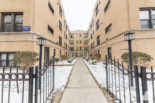 Photo - 0 bedroom in Chicago IL 60657 Unit 2842-19