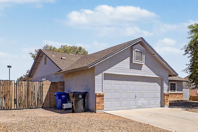 Photo - 1231 N 72nd St