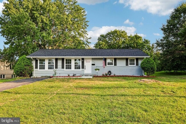 Building Photo - 7200 Vellex Ln