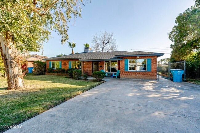 Building Photo - 1631 W Rovey Ave