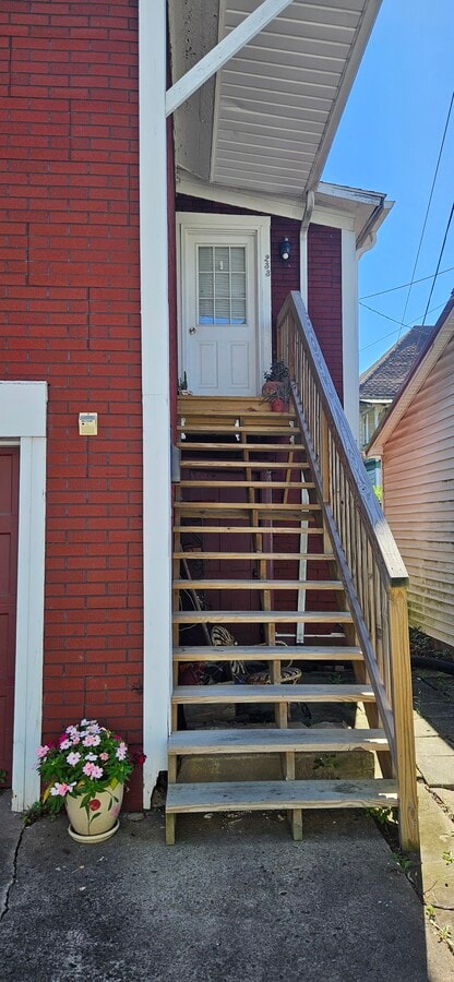 Photo - 233 W Main St Unit 233 W. Main St REAR APT