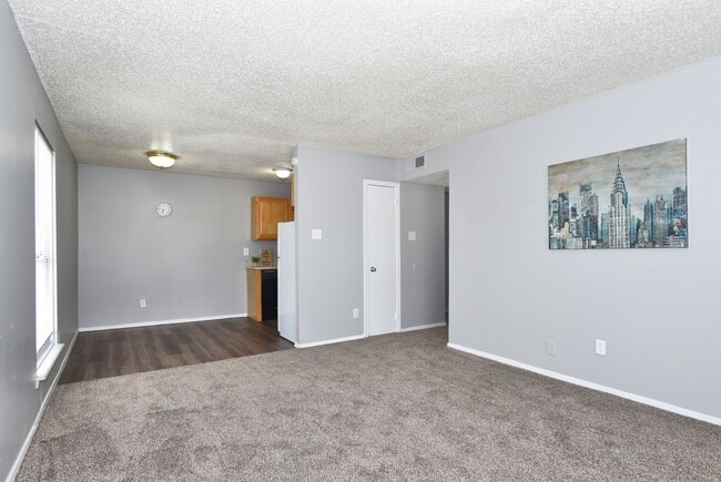 Photo - Heatherstone Apartments