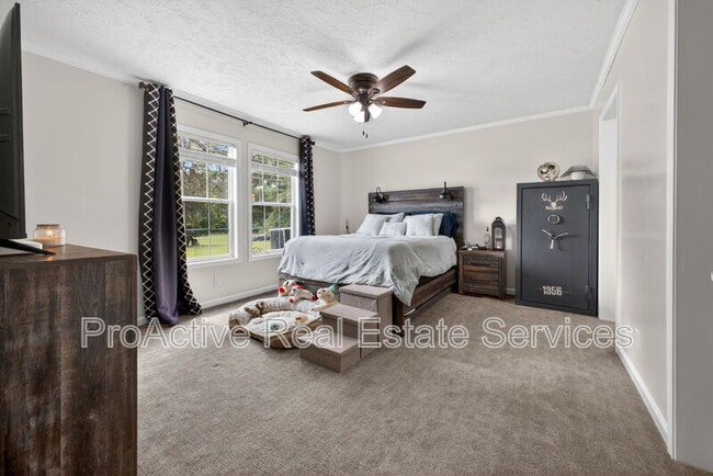 Photo - 1053 Pitchkettle Rd