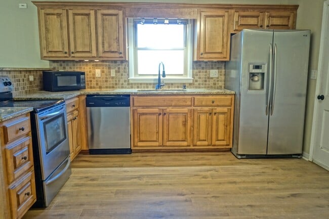 Photo - 905 Coronado Ave SE