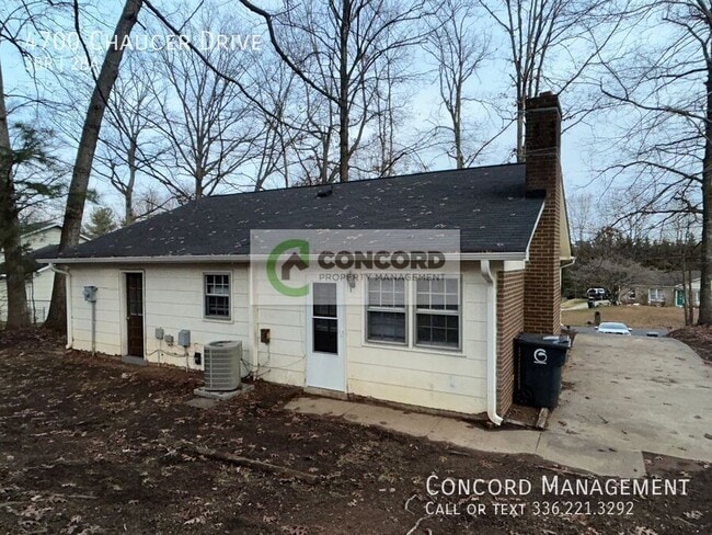 Photo - 4700 Chaucer Dr