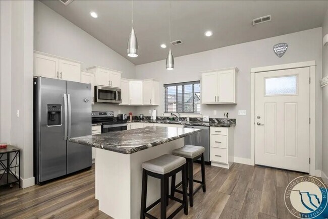 Photo - Super clean and Newer 2 bed 2 bath