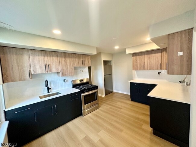 Building Photo - 6 Swaine Pl Rental