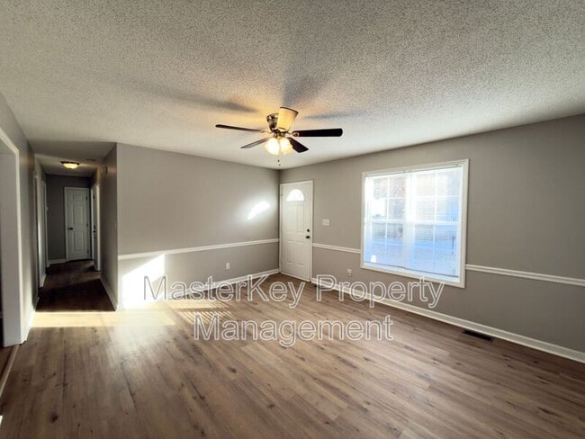 Photo - 1101 Amber Acres Ln