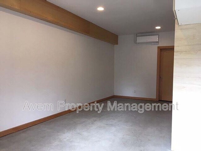 Photo - 5924 N Albina Ave