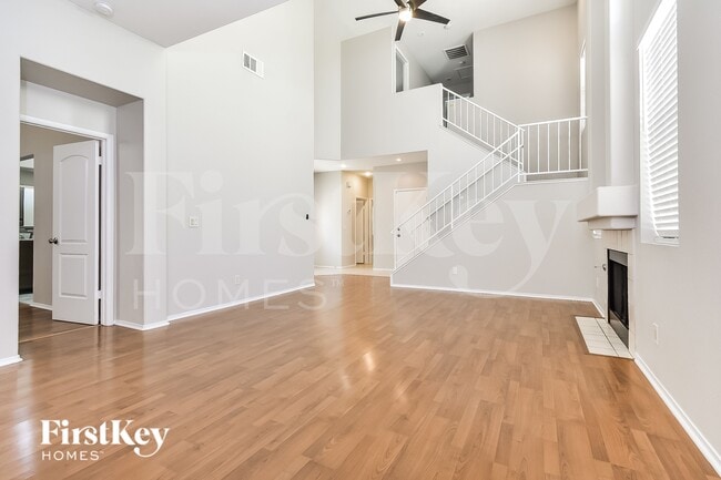 Photo - 2412 Silver Shadow Dr