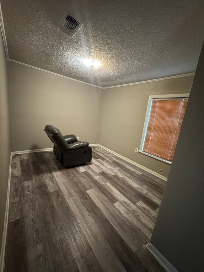 Photo - 2608 W 8th Ave