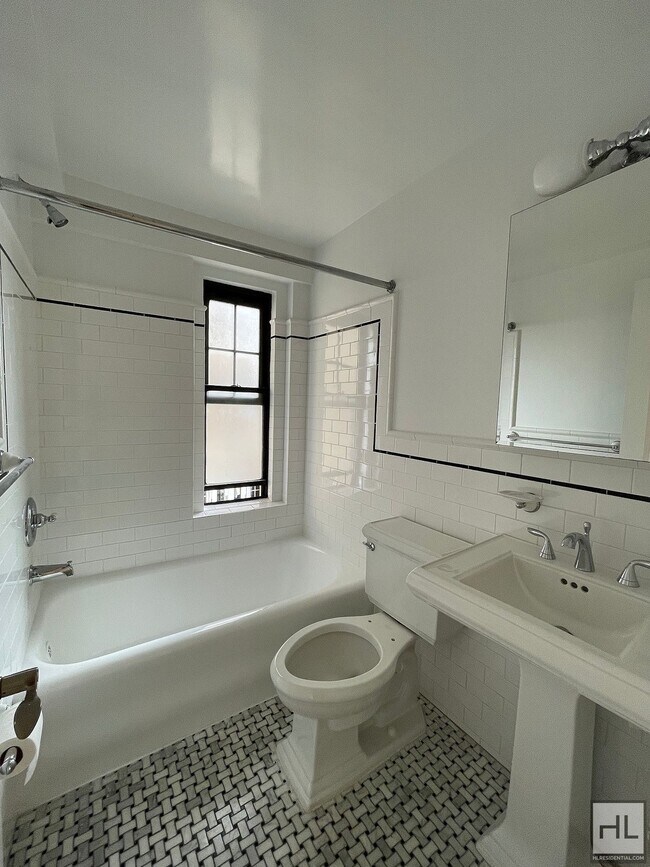 Photo - Christopher Street Unit 8J