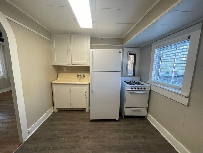 Photo - ((MOVE IN SPECIAL)) Simply the BEST! Adora... Unit 2012 Sanquinet