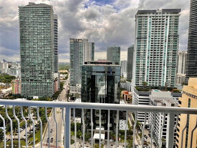 Photo - 1200 Brickell Bay Dr Condominio Unidad 2824