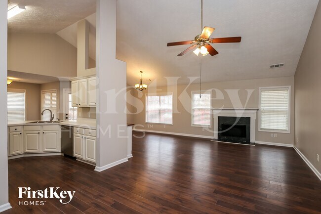 Photo - 861 Georgetown Dr