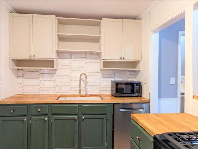 Photo - 2 Bed 1 Bath Plus Bonus Living/Office Cottage Style Home-The Village NW OKC