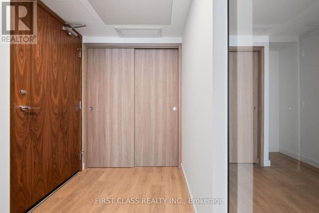 3 Concord Cityplace Wy Unit 728W