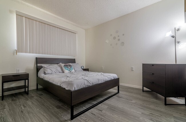 Sunland Park Apartments