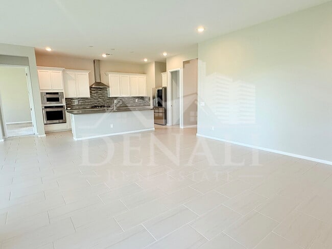 Photo - 1153 E Nolan Pl