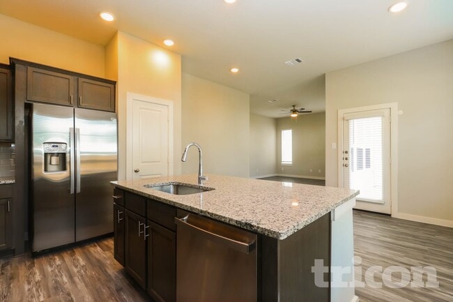 Photo - 9835 Willow Creek Commerce Dr