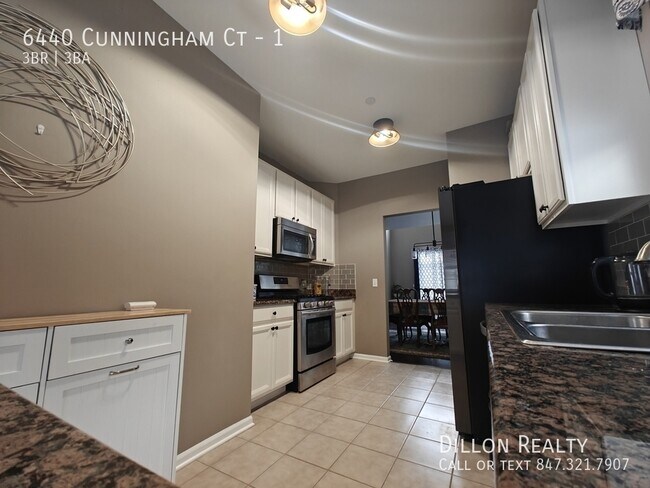 Photo - 6440 Cunningham Ct