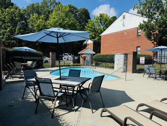 Dunwoody Trails - Dunwoody Trails Apartments