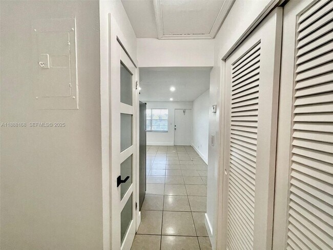 Photo - 2255 SE 5th St Unidad 10