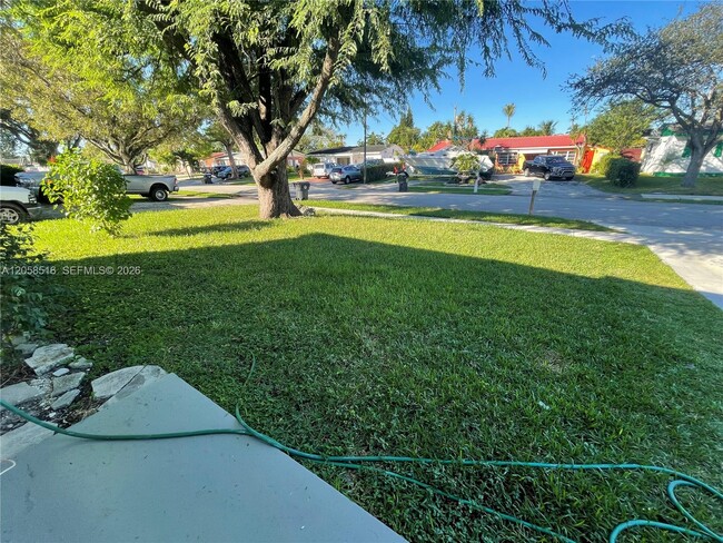 Photo - 1810 SW 64th Terrace
