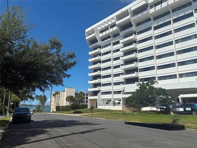 Building Photo - 30 Turner St Unit 608