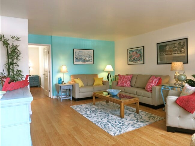 Building Photo - 43 23rd Ave Unit 2