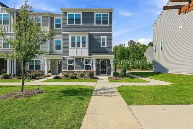 Building Photo - 3001 Brellon Ln