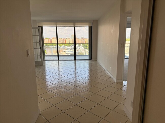 Photo - 19707 Turnberry Way Unit 7C