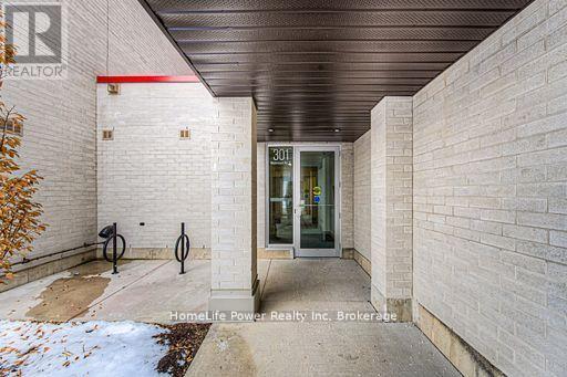 Photo - 301 Westmount Rd W