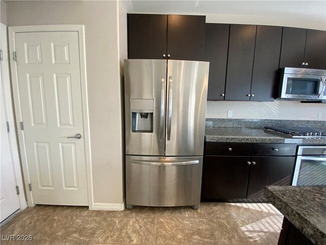 Photo - 8033 Ancient Oaks Ave