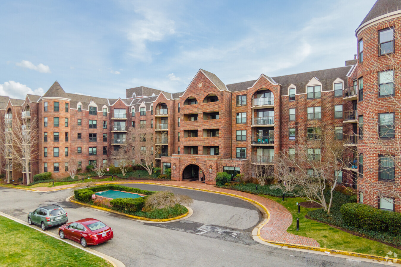 The Astoria - The Astoria Apartments