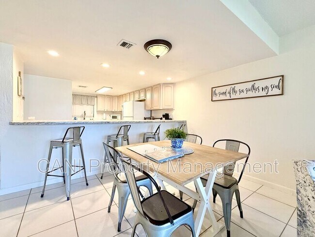 Photo - 3800 S Atlantic Ave Unidad #105