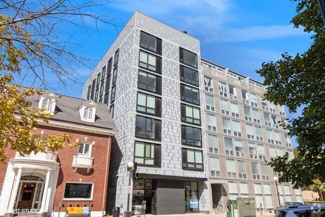 Building Photo - $1,599 | 1 Bedroom, 1 Bathroom Furnished A... Rental