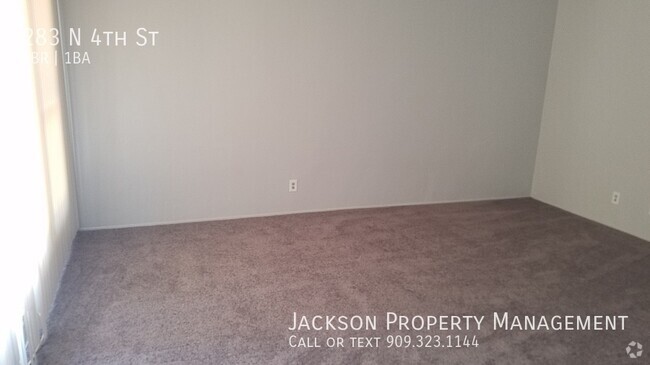 Building Photo - Spacious 2 Bedroom Home