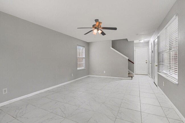 Photo - 1417 Hamburg St