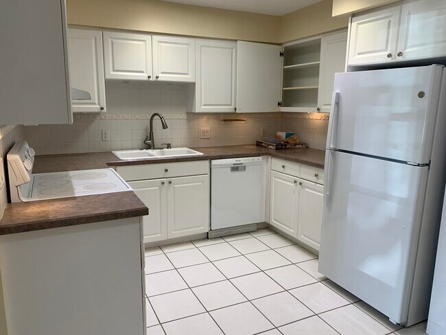 Photo - 2822 Duke Ln