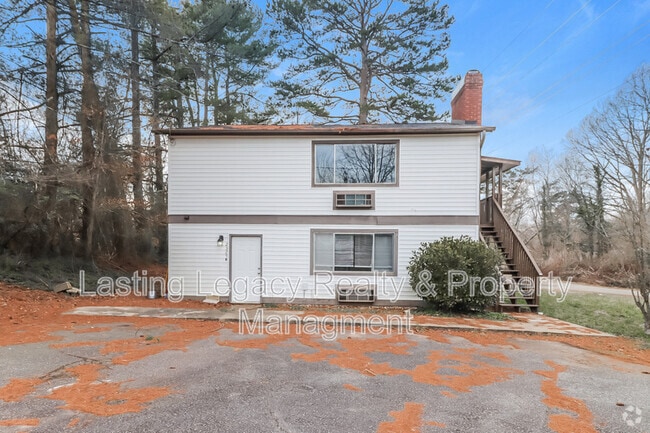 Building Photo - 2327 15th St NE Rental