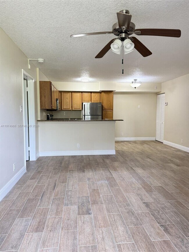 Photo - 811 Lyons Rd Unit 20104