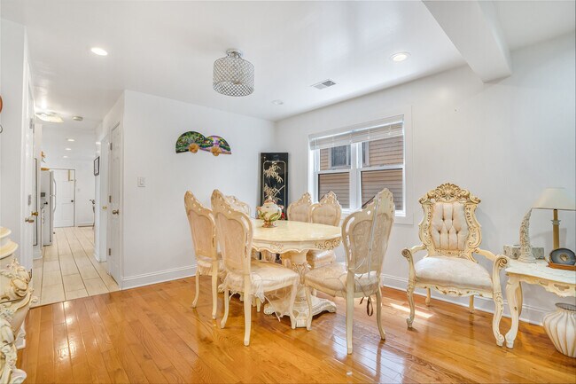 3755 N Kostner Ave Unit 1