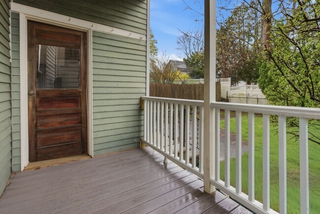 Photo - 35 Oakland St Unit 1