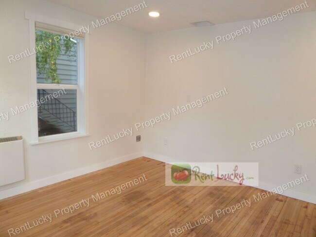 Photo - 2110-2116 NE 85th St Unit 2110