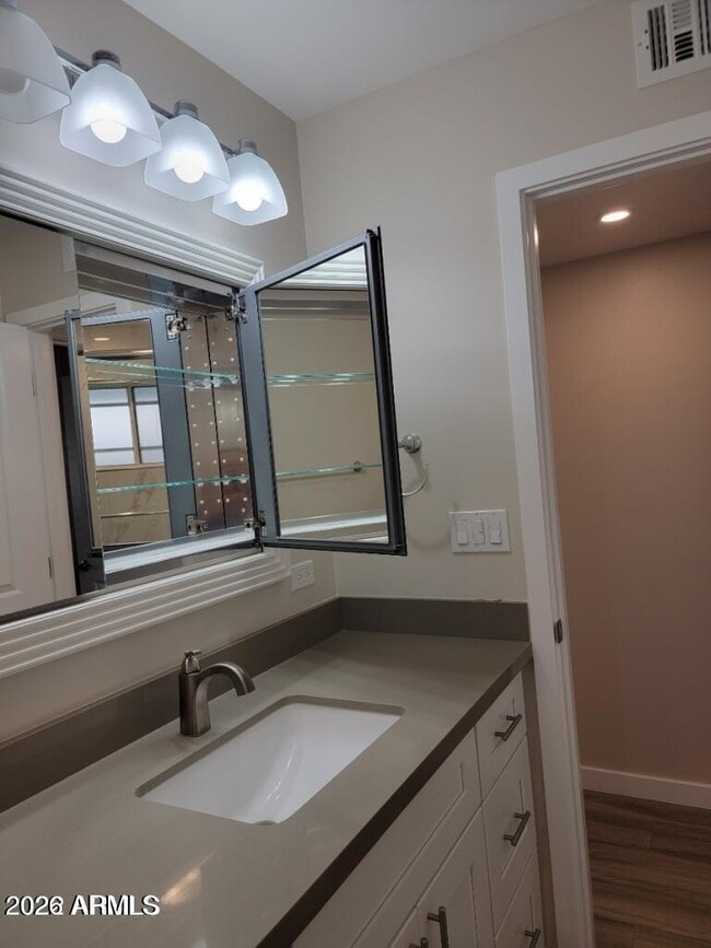 Photo - 4242 N 31st Pl