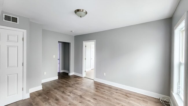 Photo - 2 Wall St Unit 1