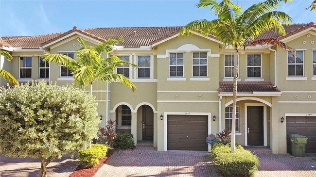 Building Photo - 1458 SE 26th Ave